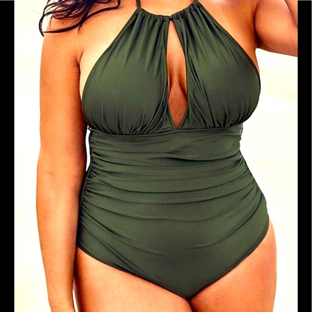 Cupshe 0X gunmetal bathing suit lined cups halter